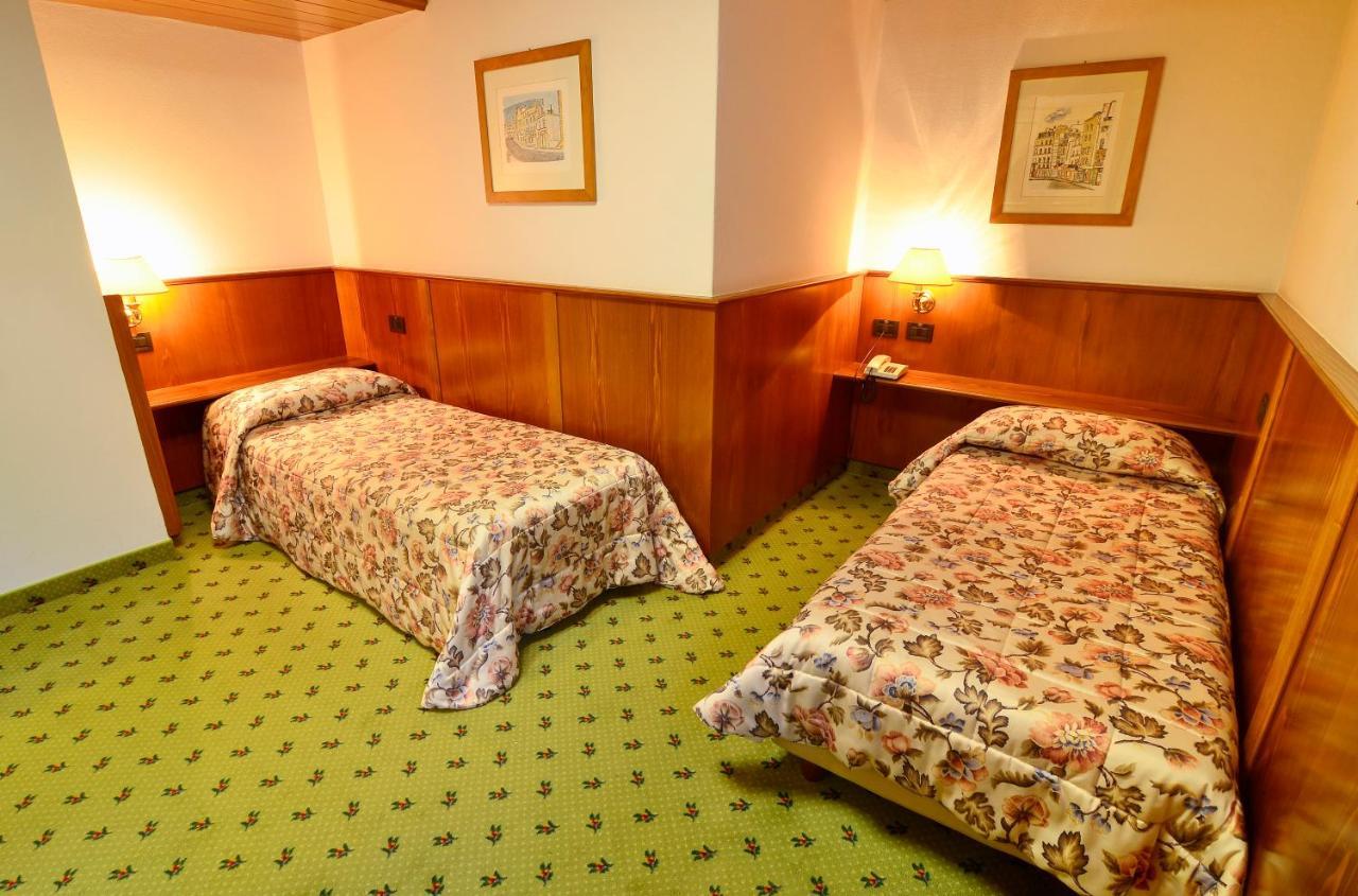 Hotel Alla Posta - Famiglia Pra Dal 1866 A Caprile Alleghe Exterior foto